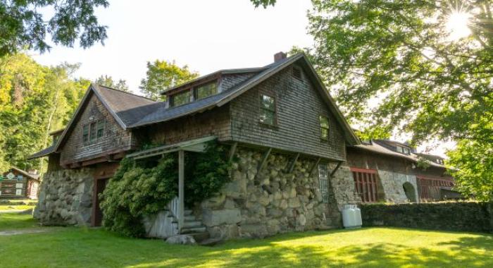 Carriage House at The Rocks