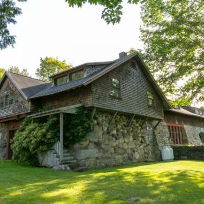 Carriage House at The Rocks