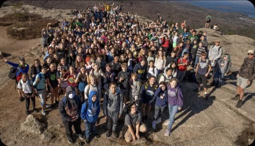 students gathered for group photo on Mt Major summit